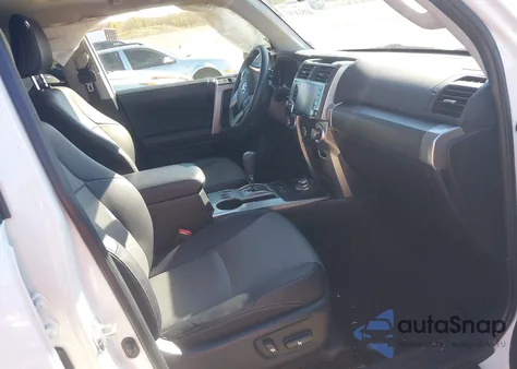 2022 Toyota 4Runner Sr5 Premium из США, поврежденный, VIN JTENU5JR4N6062621